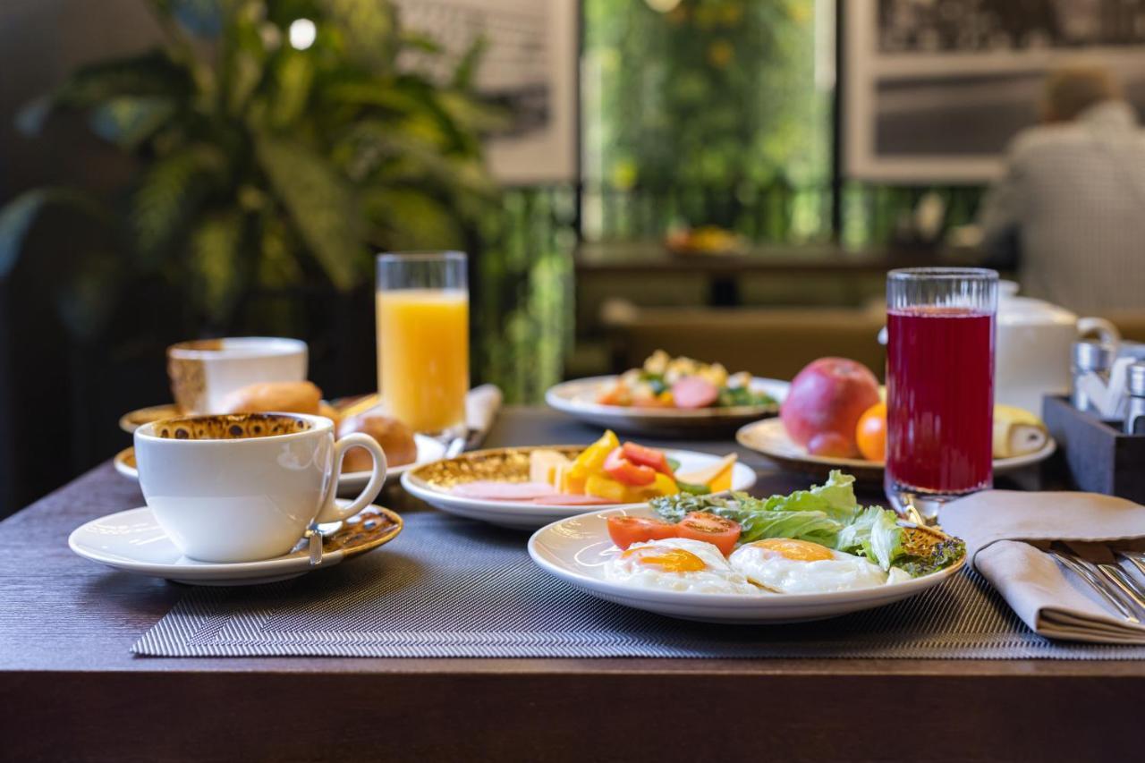 Novotel Living Almaty Jetisu المظهر الخارجي الصورة