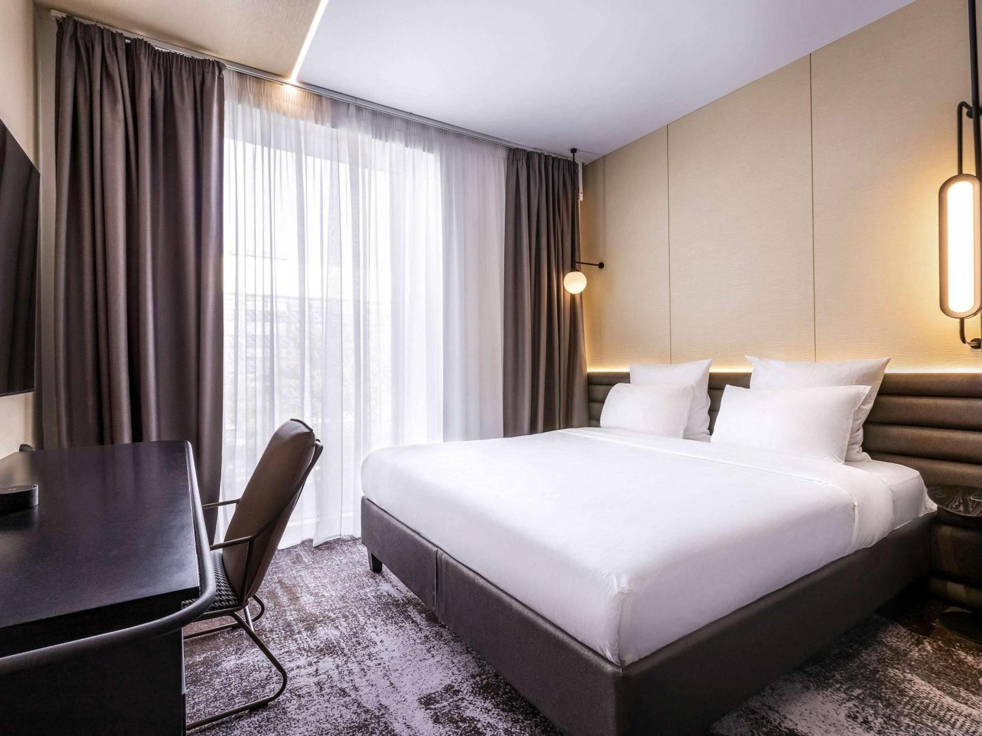Novotel Living Almaty Jetisu المظهر الخارجي الصورة